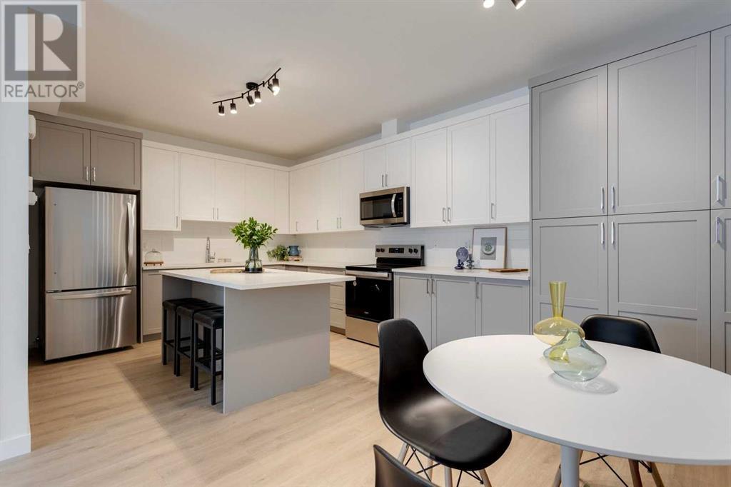 Single Family House for Sale in    Avenue NW Montgomery Calgary 
