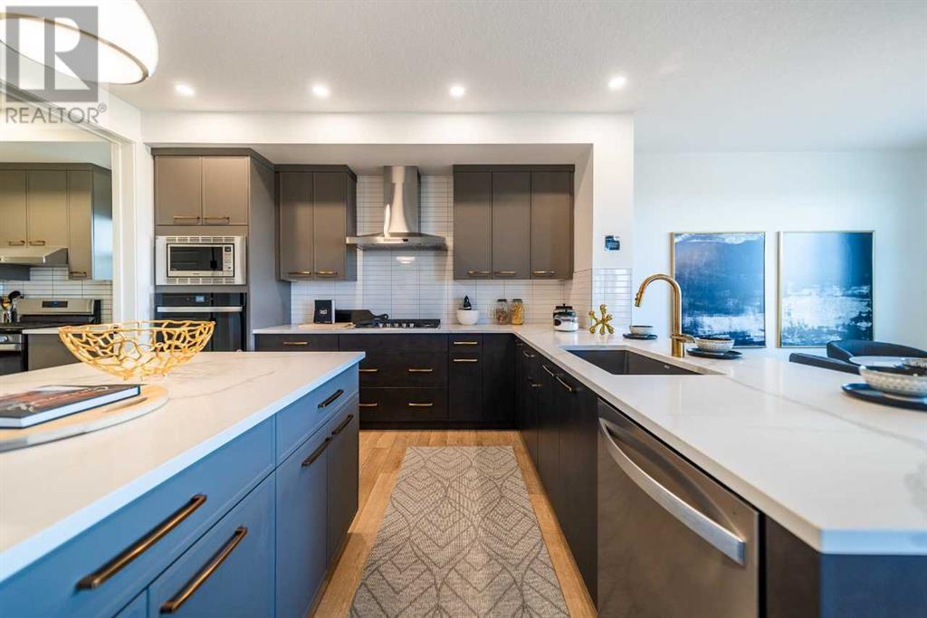 Single Family House for Sale in  Creekside Path SW Pine Creek Calgary 