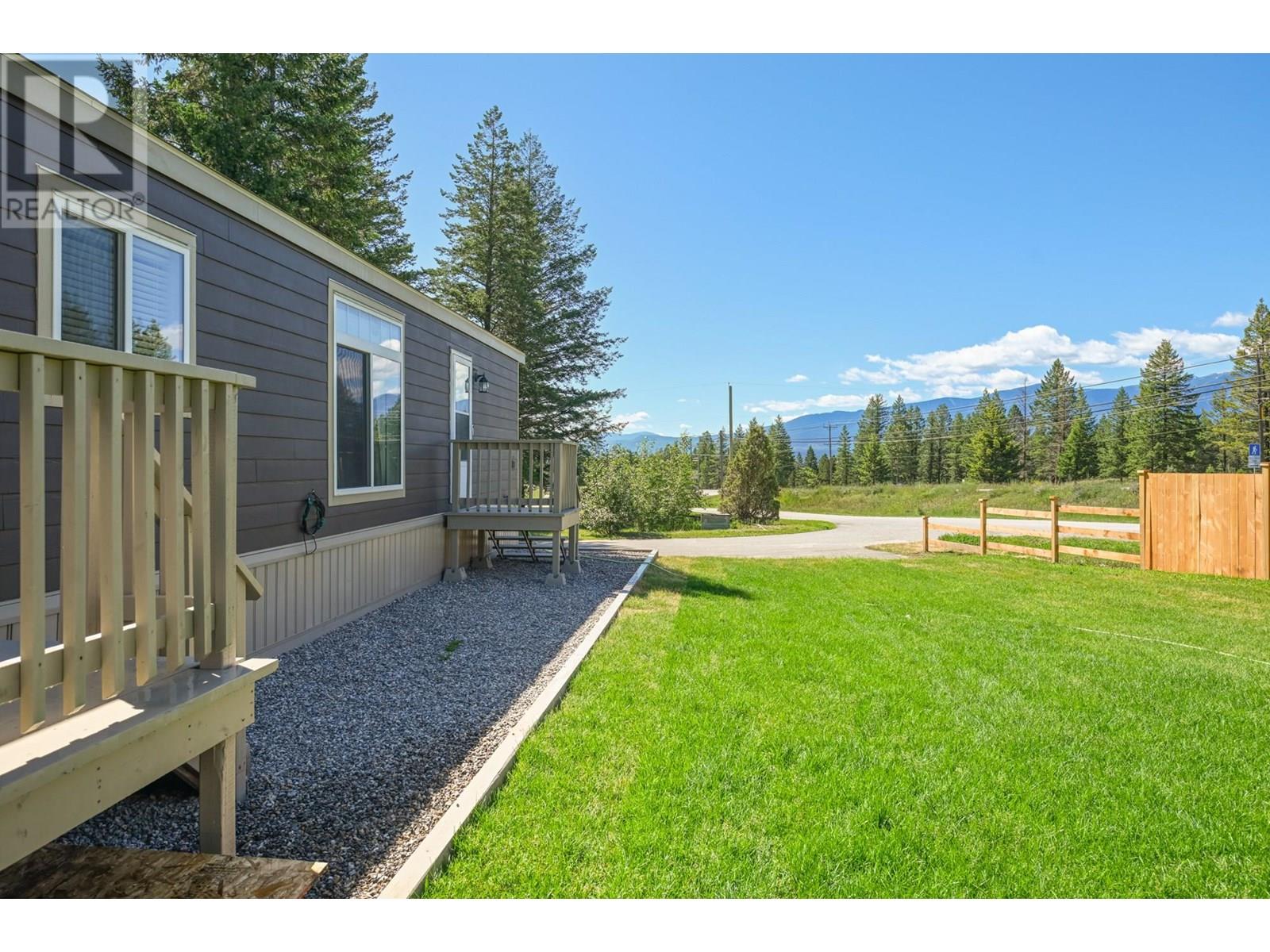 Photo 17 of 8614 Hwy 93 95 Highway Unit 6, Dry Gulch BC