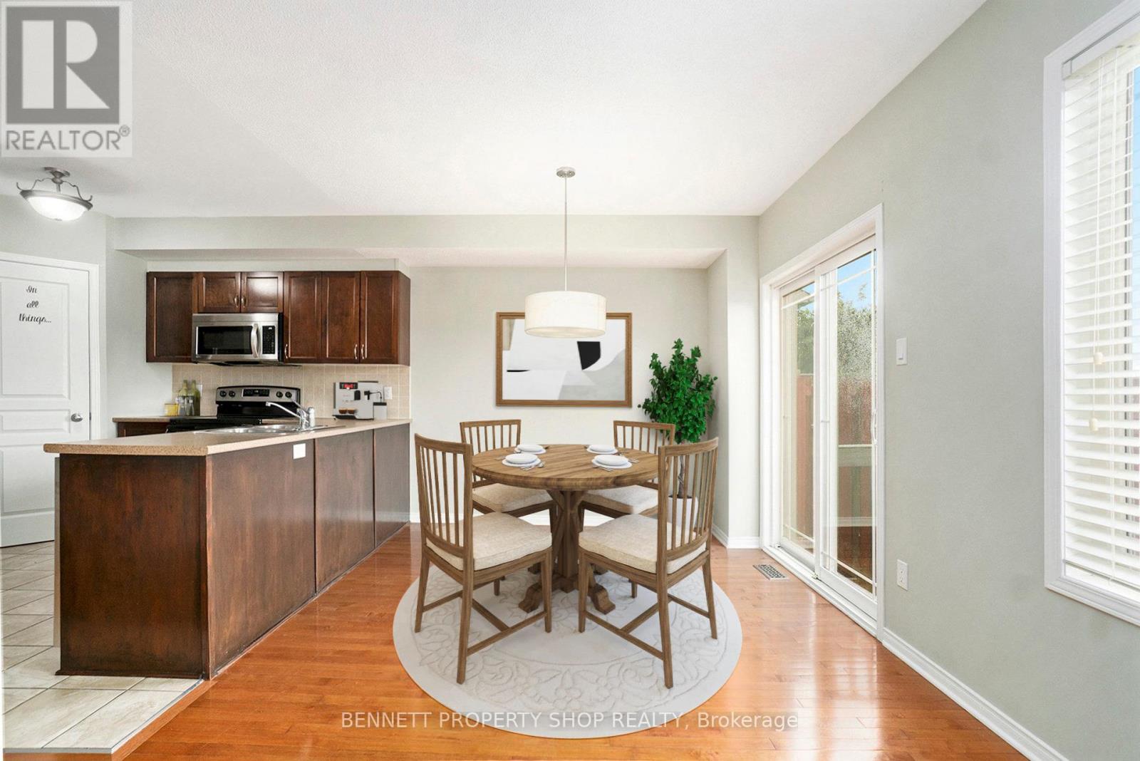 Photo 5 of 526 Pepperville Crescent N, Ottawa ON