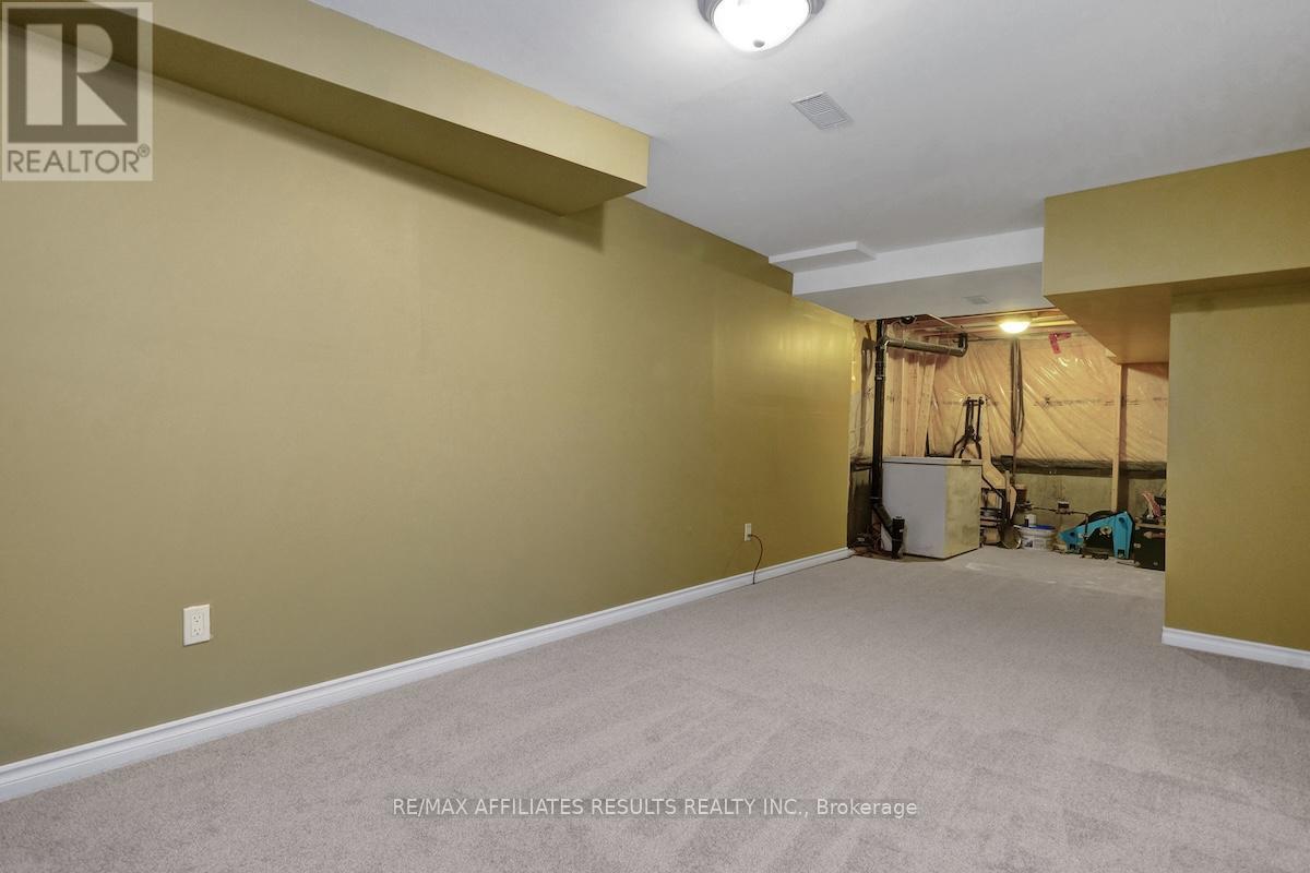 Photo 41 of 310 Silbrass Private, Ottawa ON