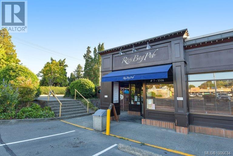 Photo 12 of 1 1434 Brooke St, Victoria BC