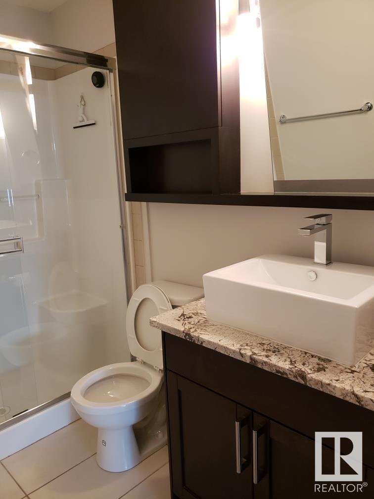 Photo 12 of 416 5151 Windermere Bv Sw, Edmonton AB