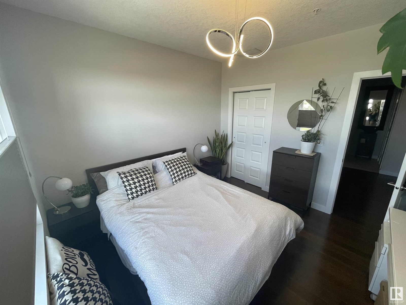 Photo 13 of 416 5151 Windermere Bv Sw, Edmonton AB