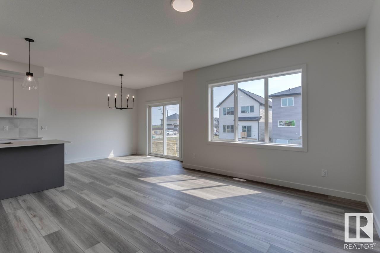 Photo 11 of 2819 191 St Nw, Edmonton AB