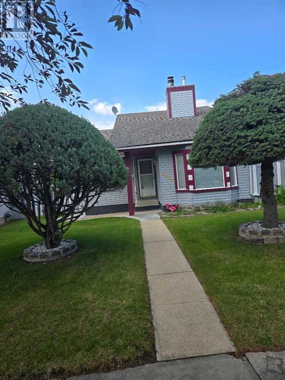 Single Family House Bungalow for Sale in   Avenue NE Abbeydale Calgary 