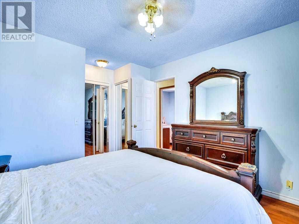 Single Family House Bungalow for Sale in   Avenue NE Abbeydale Calgary 