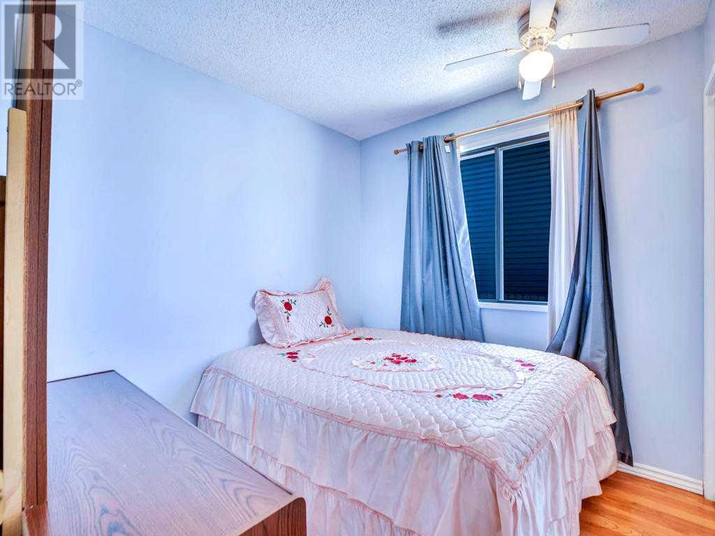 Single Family House Bungalow for Sale in   Avenue NE Abbeydale Calgary 