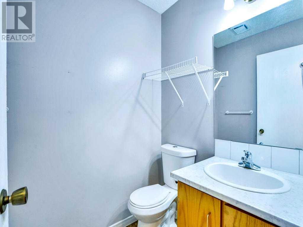 Single Family House Bungalow for Sale in   Avenue NE Abbeydale Calgary 
