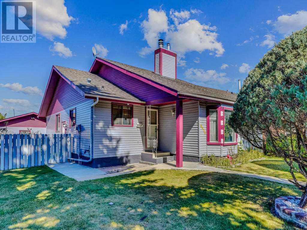 Single Family House Bungalow for Sale in   Avenue NE Abbeydale Calgary 