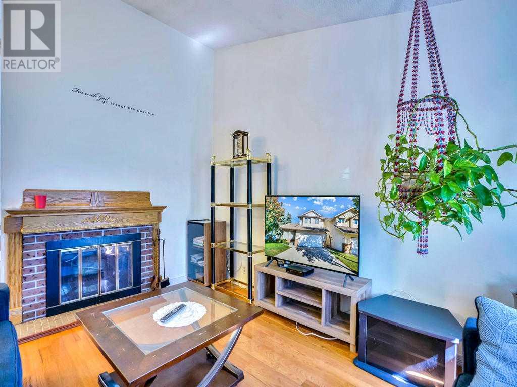 Single Family House Bungalow for Sale in   Avenue NE Abbeydale Calgary 