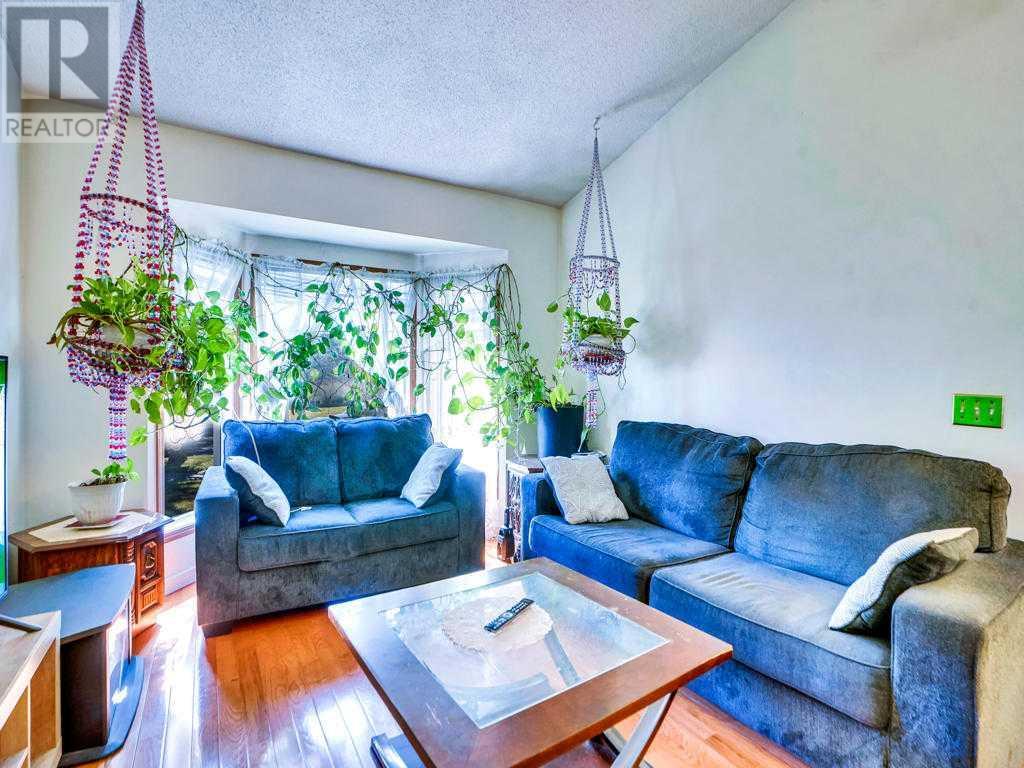Single Family House Bungalow for Sale in   Avenue NE Abbeydale Calgary 