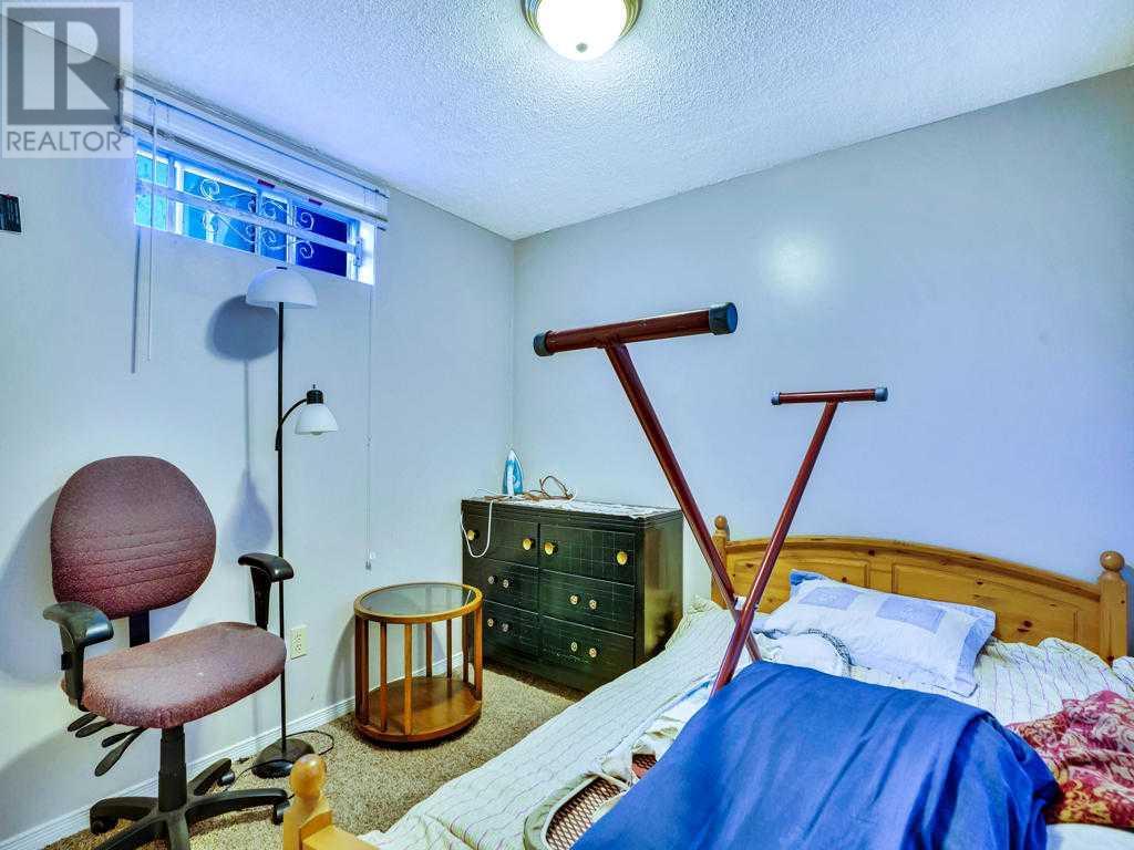 Single Family House Bungalow for Sale in   Avenue NE Abbeydale Calgary 