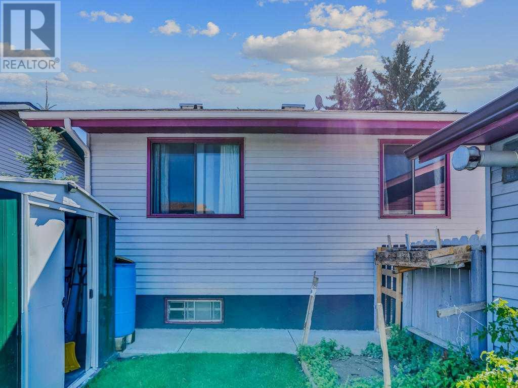 Single Family House Bungalow for Sale in   Avenue NE Abbeydale Calgary 