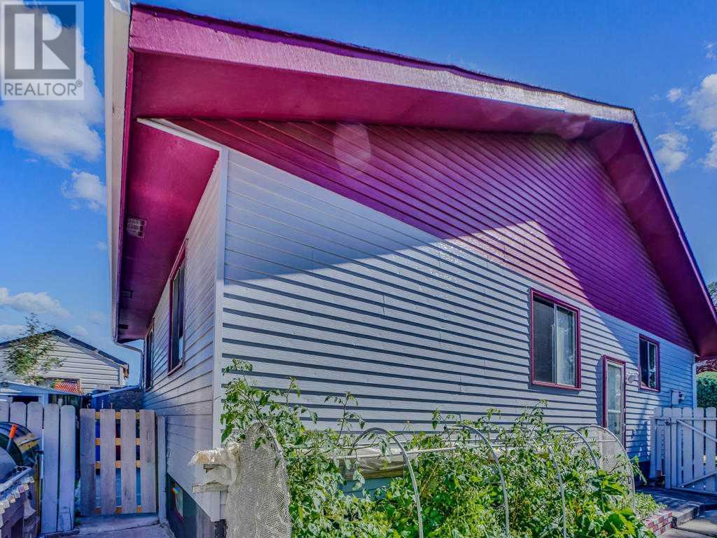 Single Family House Bungalow for Sale in   Avenue NE Abbeydale Calgary 