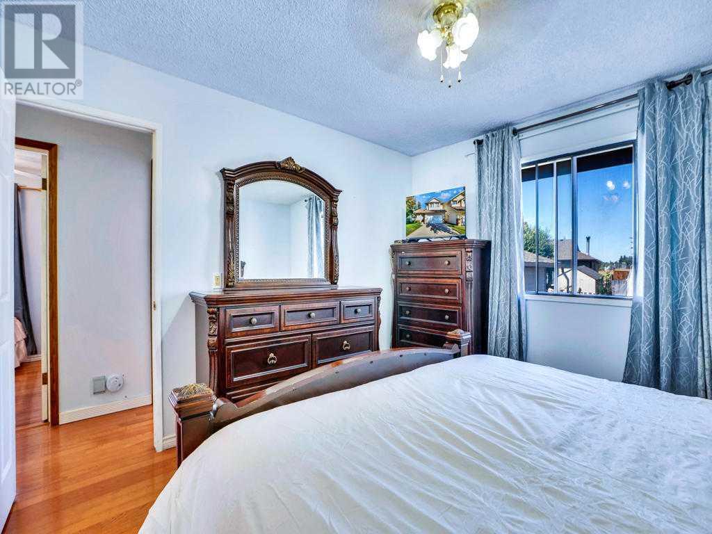 6920 4 Avenue NE, Calgary, Alberta