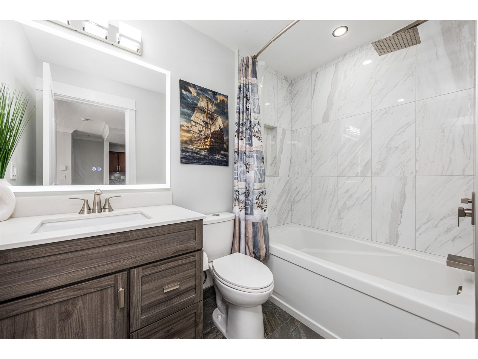 Photo 13 of 304 5430 201 Street, Langley BC