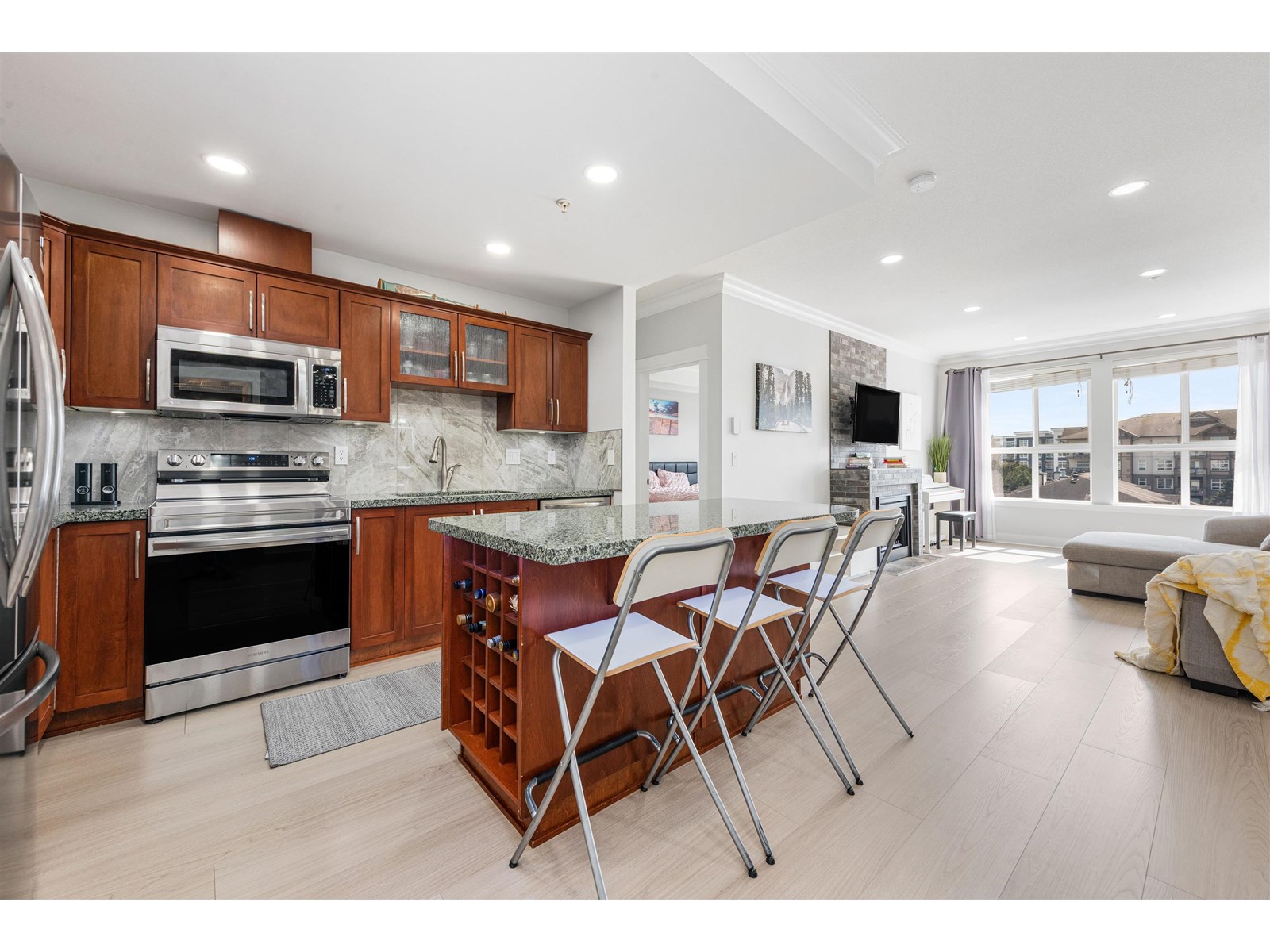 Photo 18 of 304 5430 201 Street, Langley BC