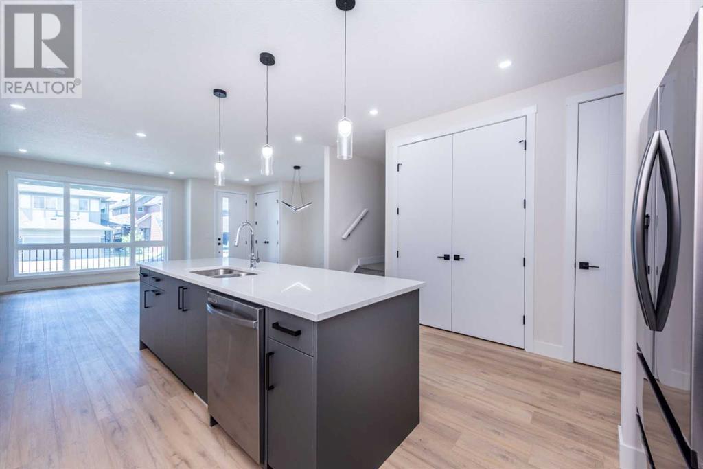 Single Family House for Sale in  Saddlelake Manor NE Saddle Ridge Calgary 