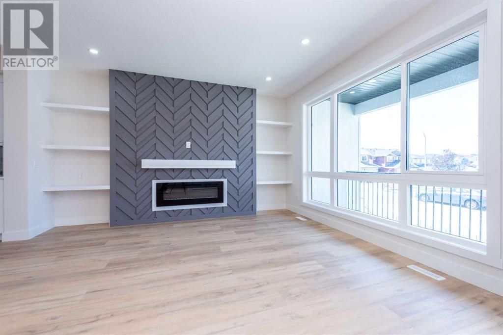 Single Family House for Sale in  Saddlelake Manor NE Saddle Ridge Calgary 