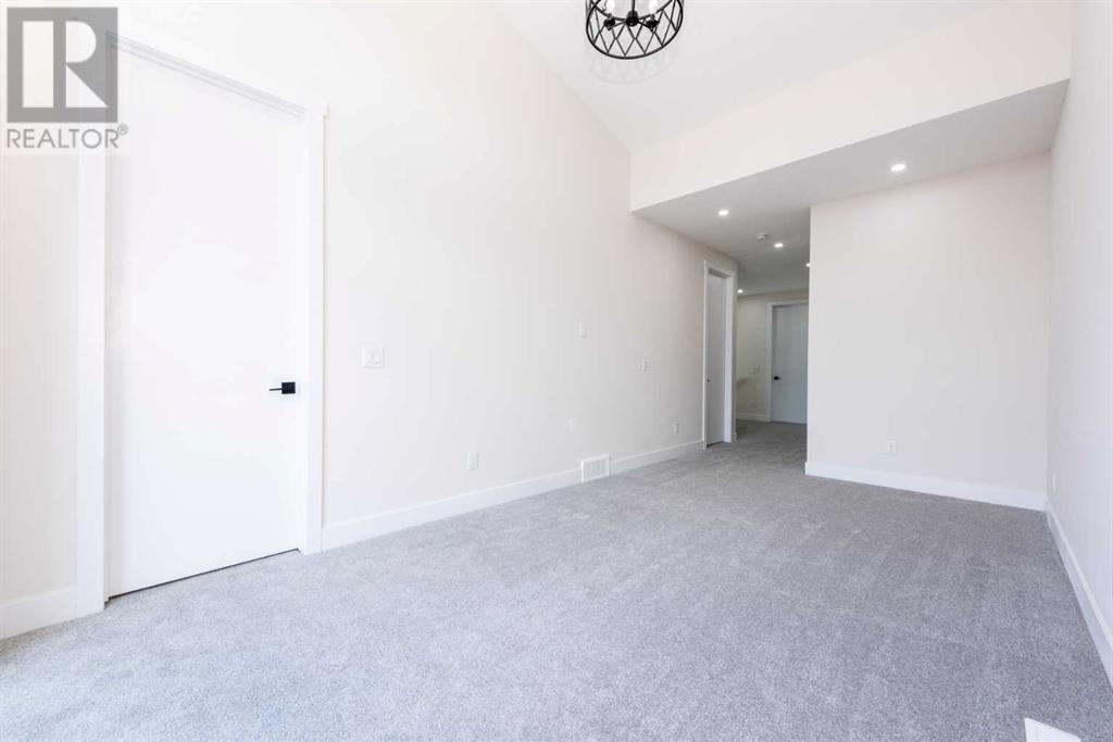 Single Family House for Sale in  Saddlelake Manor NE Saddle Ridge Calgary 