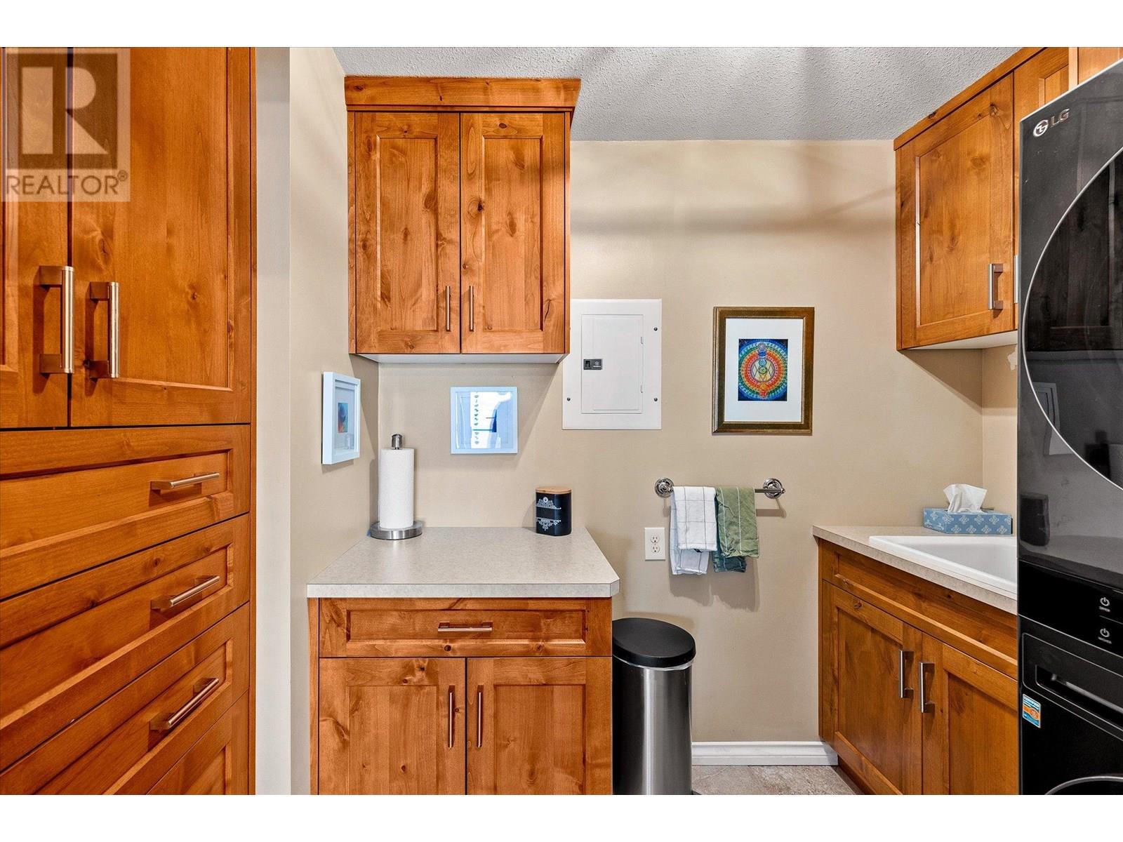 102 4630A Ponderosa Drive, Peachland