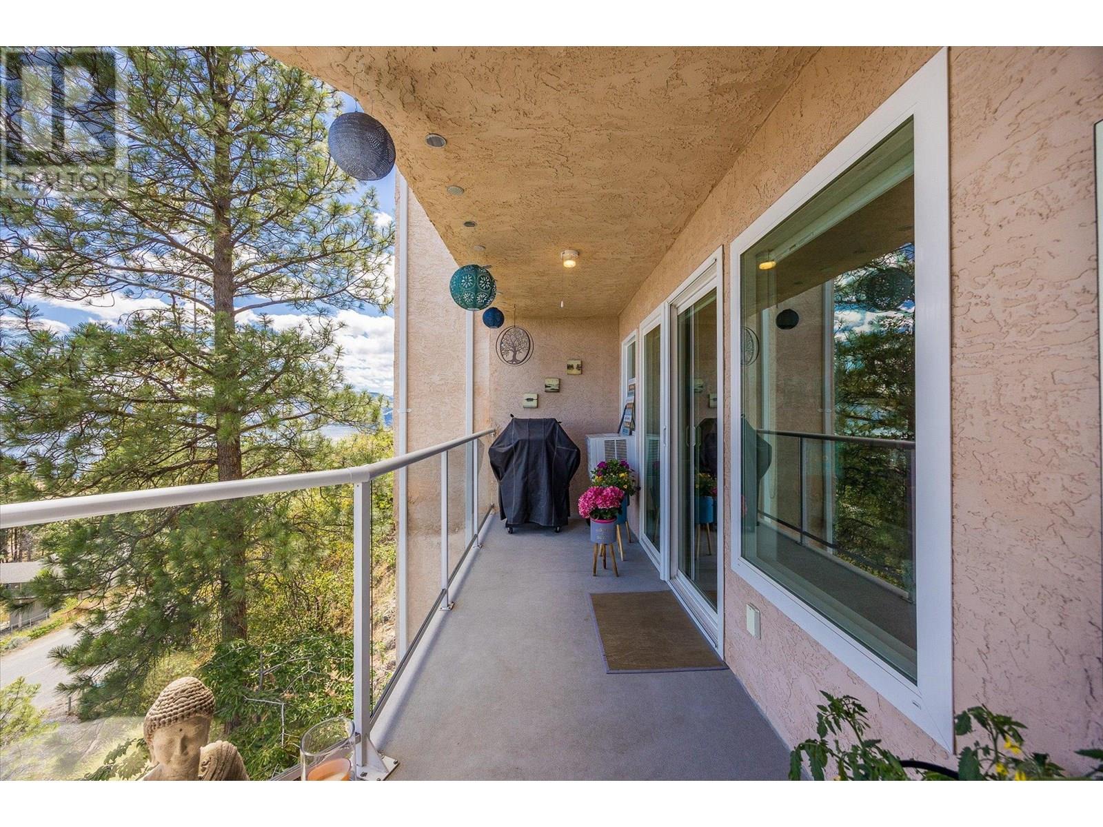 102 4630A Ponderosa Drive, Peachland