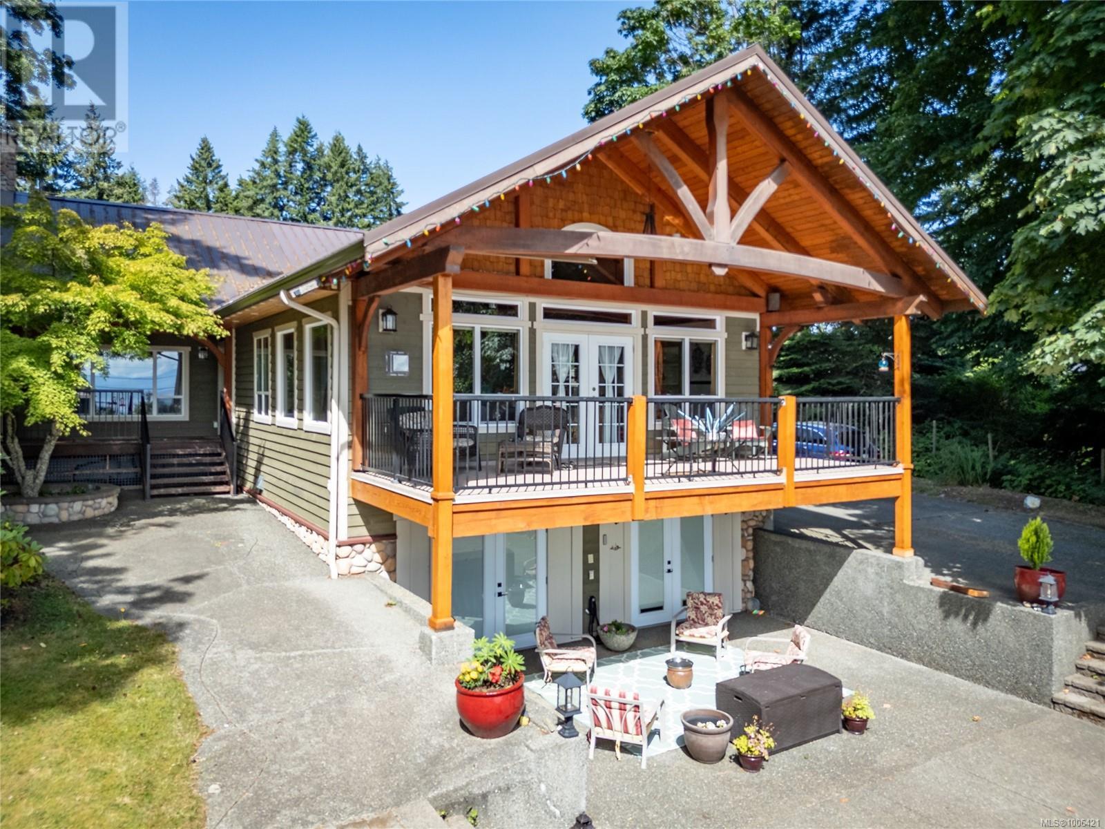 Photo 1 of 8947 Clarkson Ave, Black Creek BC