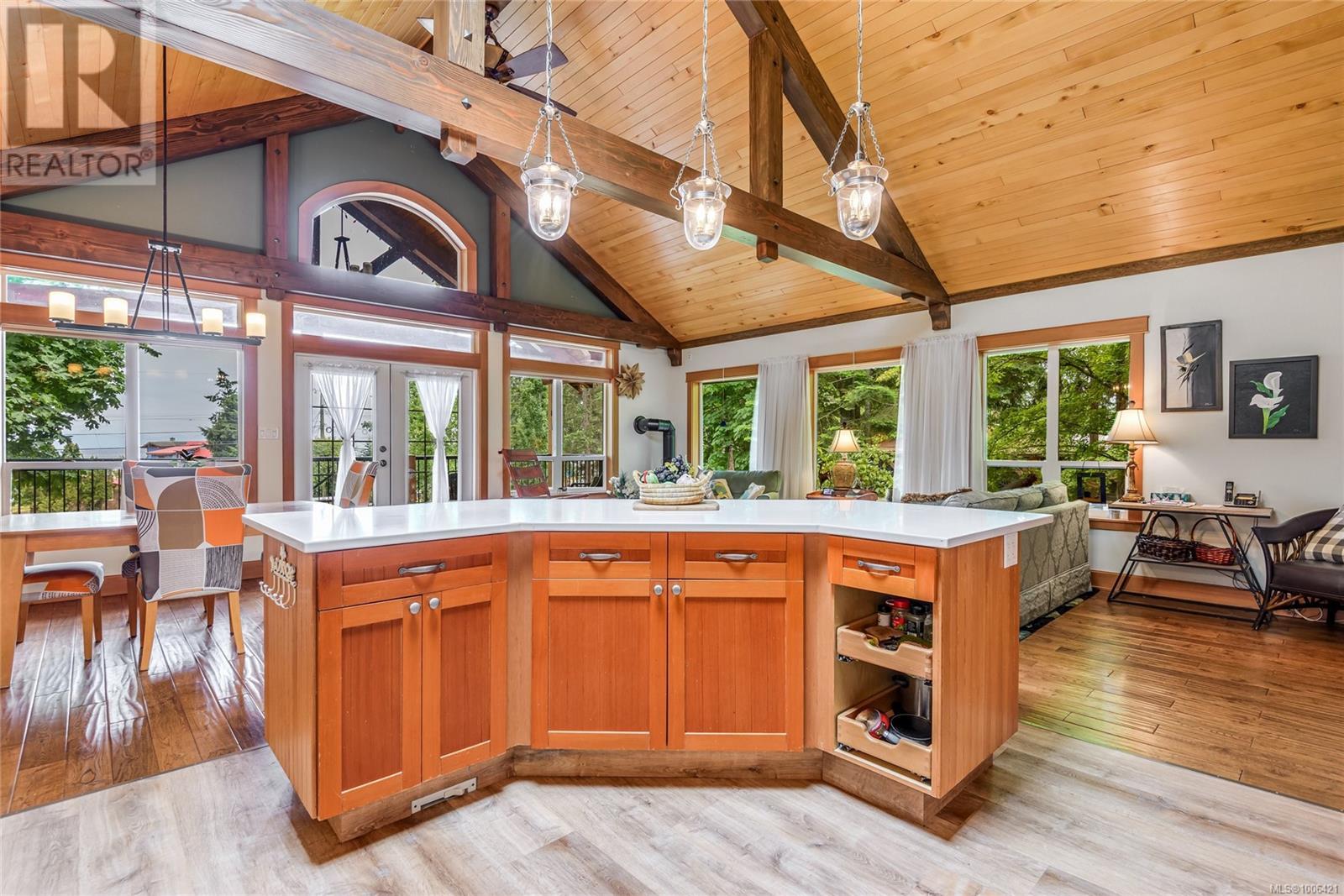 Photo 11 of 8947 Clarkson Ave, Black Creek BC
