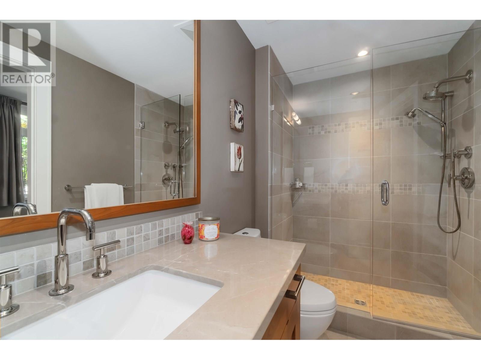 Photo 1 of 304 2535 Garden Court, West Vancouver BC