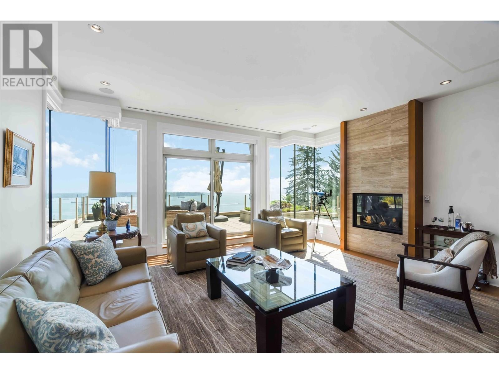 Photo 24 of 304 2535 Garden Court, West Vancouver BC
