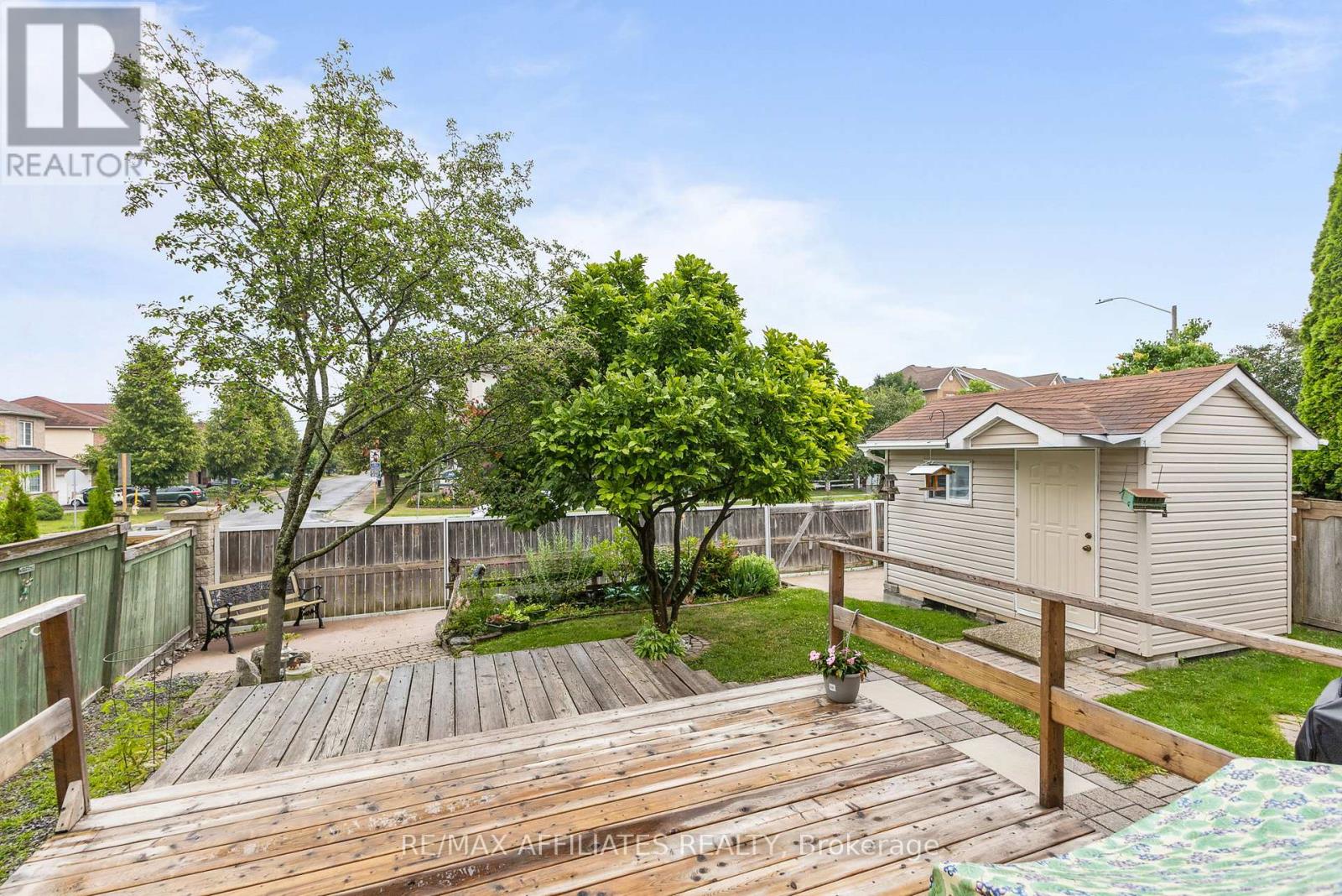 Photo 9 of 176 Windhurst Drive, Ottawa ON
