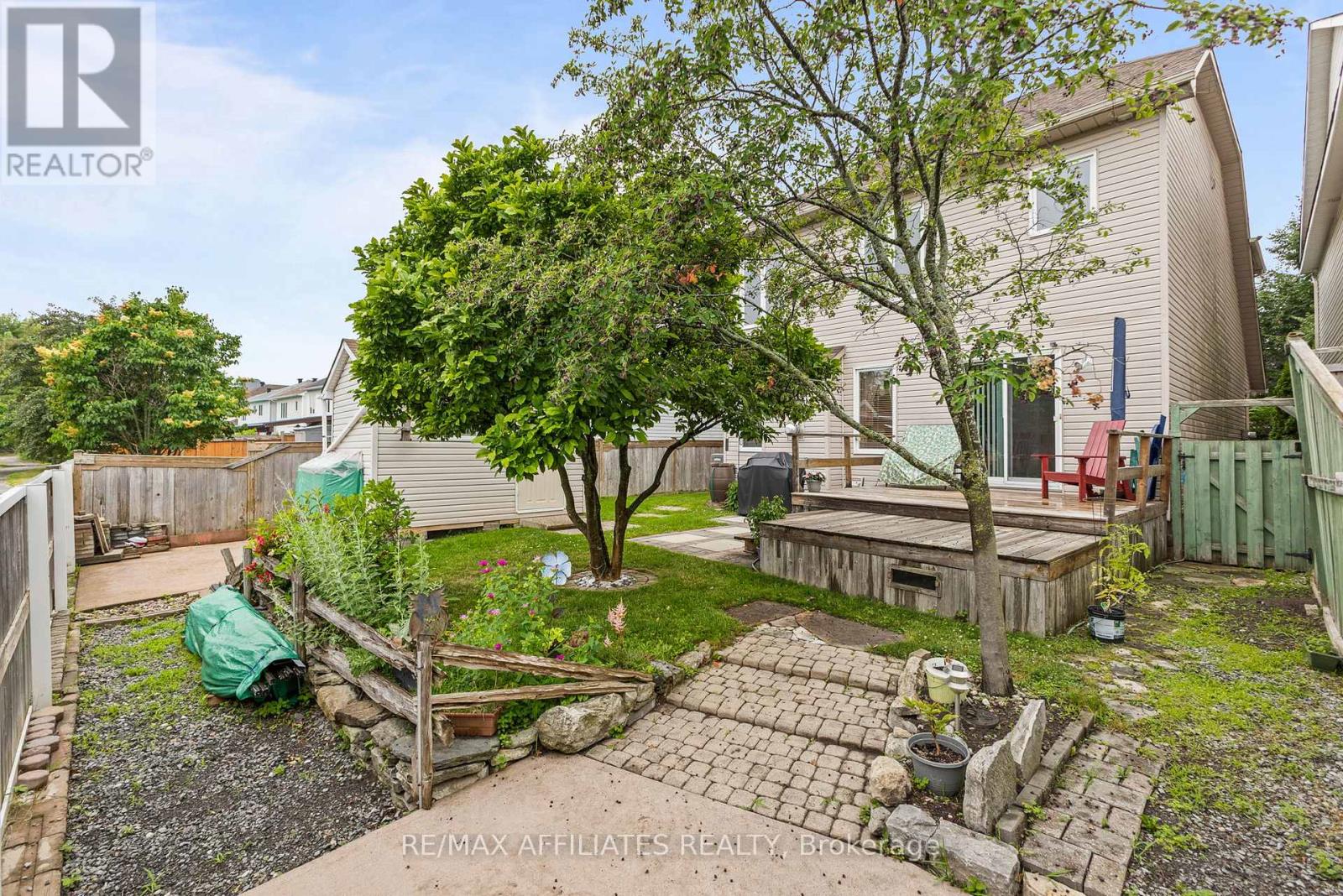 Photo 16 of 176 Windhurst Drive, Ottawa ON