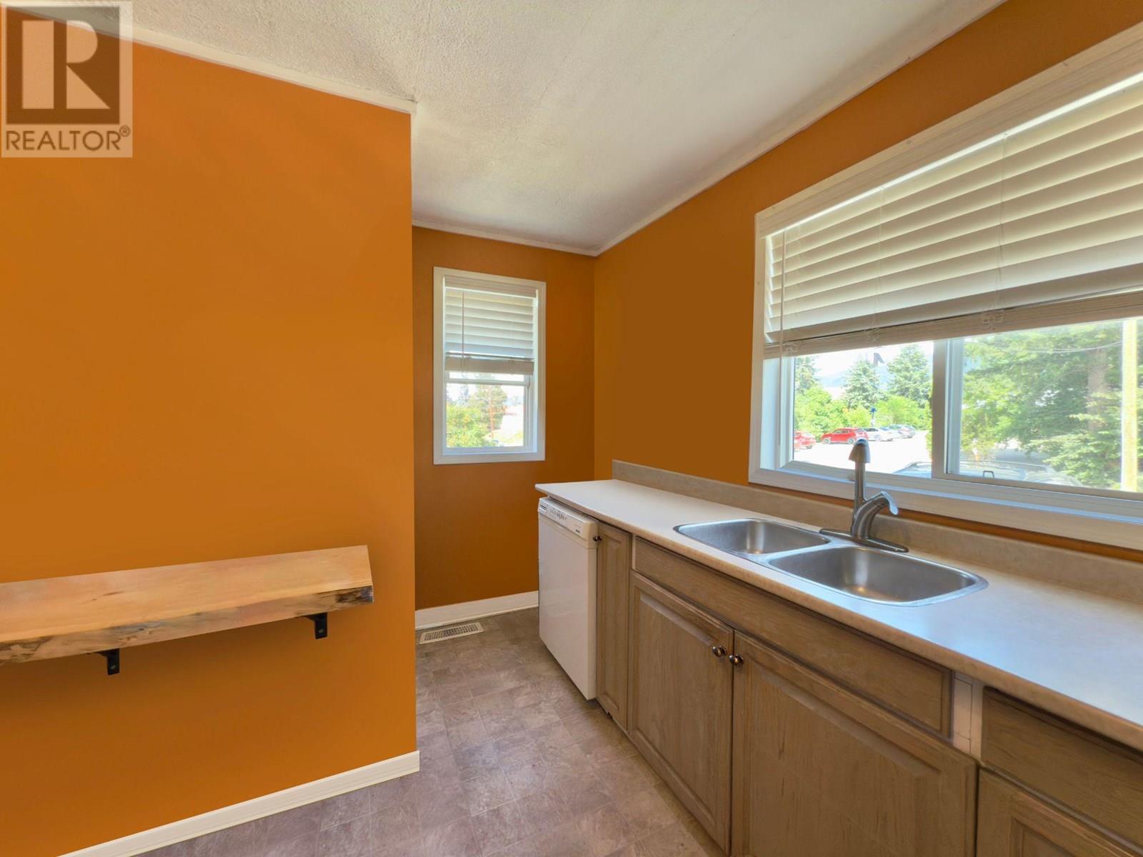  1802 31 Street, Vernon