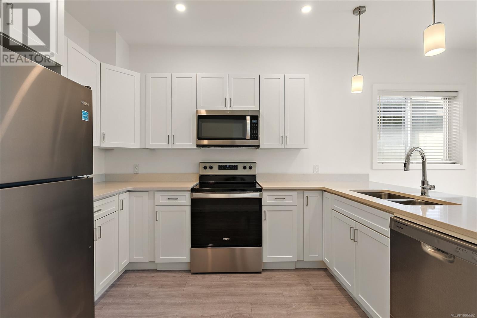 Photo 10 of 23 Saanich Ridge Dr, Central Saanich BC