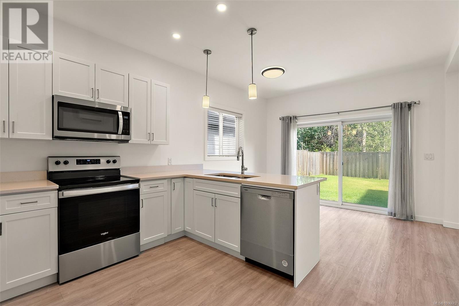 Photo 9 of 23 Saanich Ridge Dr, Central Saanich BC