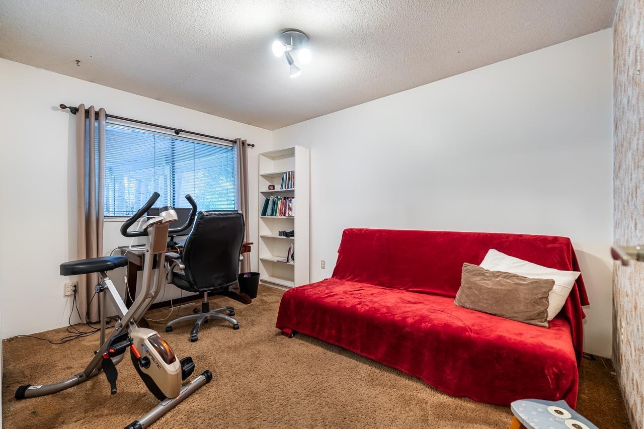 Photo 21 of 13575 Crestview Drive, Surrey BC