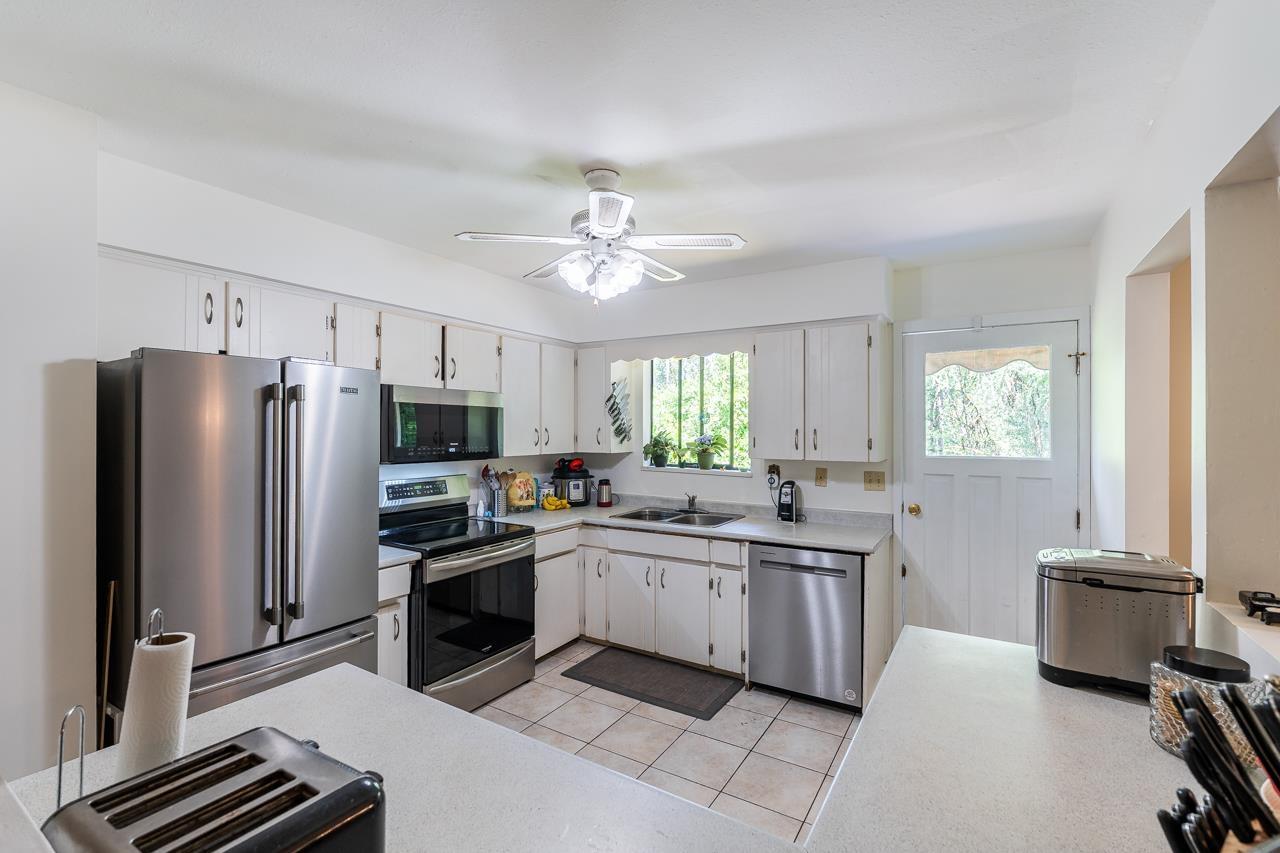 Photo 12 of 13575 Crestview Drive, Surrey BC