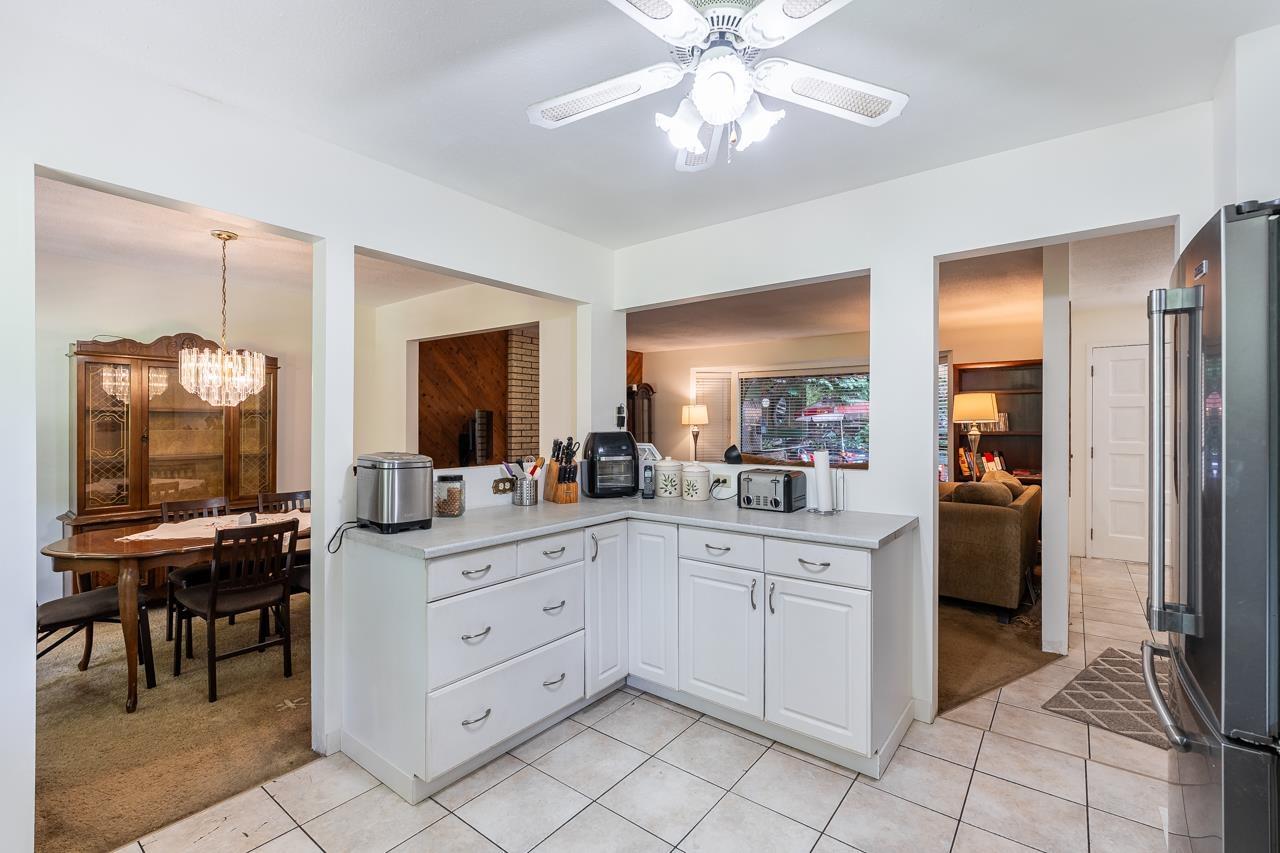 Photo 15 of 13575 Crestview Drive, Surrey BC