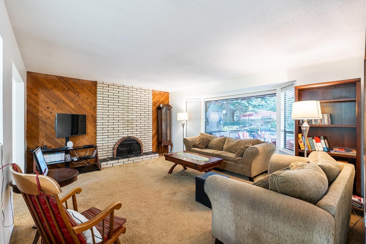 Photo 6 of 13575 Crestview Drive, Surrey BC