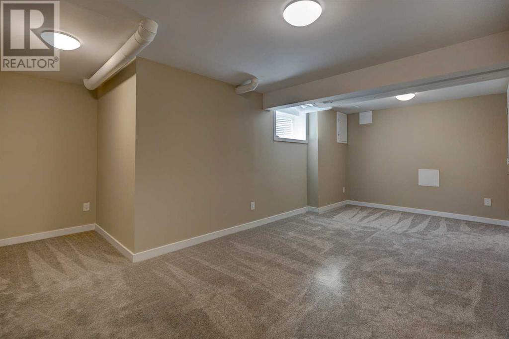 Single Family House for Sale in   Mcgonigal Drive NE Mayland Heights Calgary 
