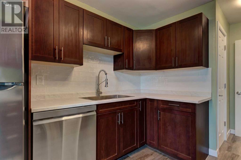 Single Family House for Sale in   Mcgonigal Drive NE Mayland Heights Calgary 