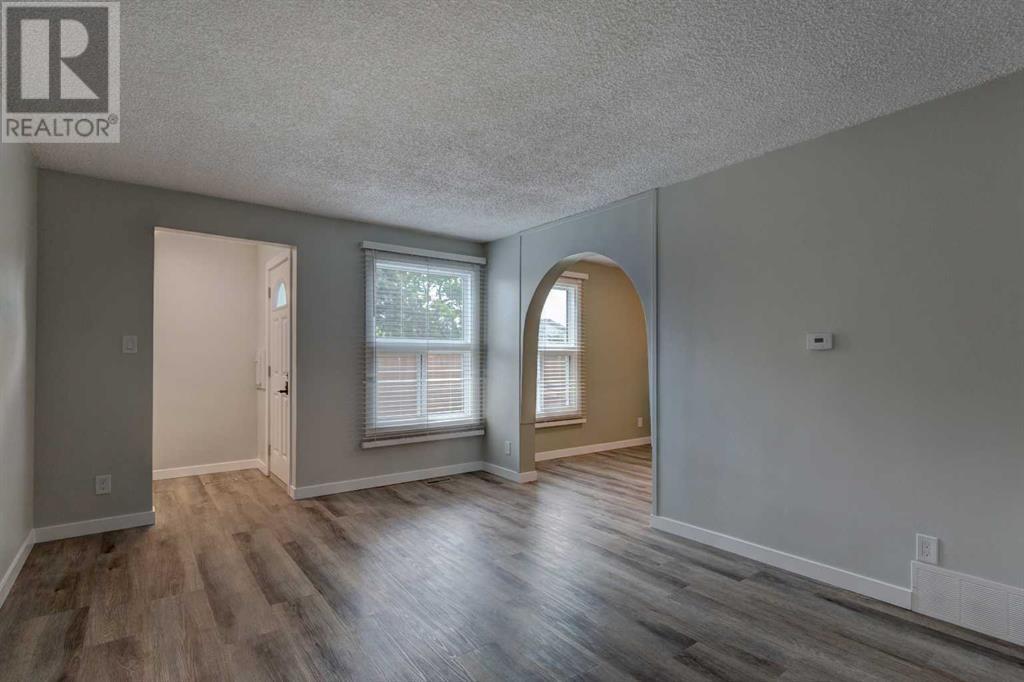 Single Family House for Sale in   Mcgonigal Drive NE Mayland Heights Calgary 