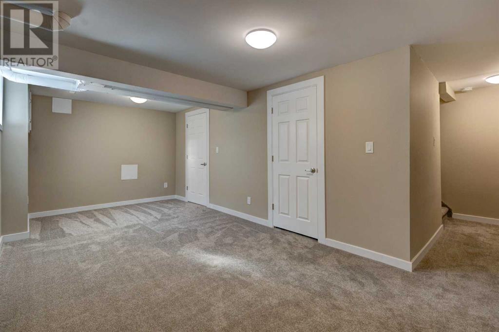 Single Family House for Sale in   Mcgonigal Drive NE Mayland Heights Calgary 