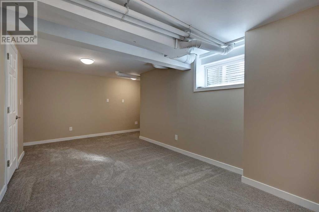 Single Family House for Sale in   Mcgonigal Drive NE Mayland Heights Calgary 