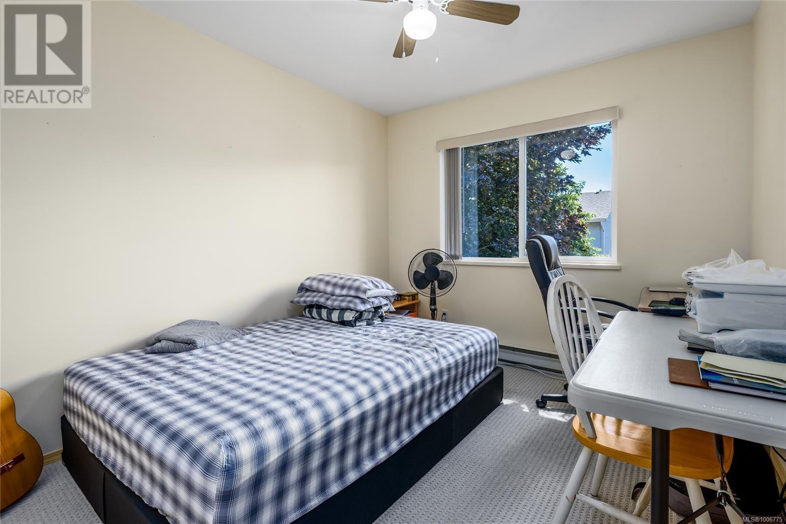 A 1927 Noort Pl, Courtenay