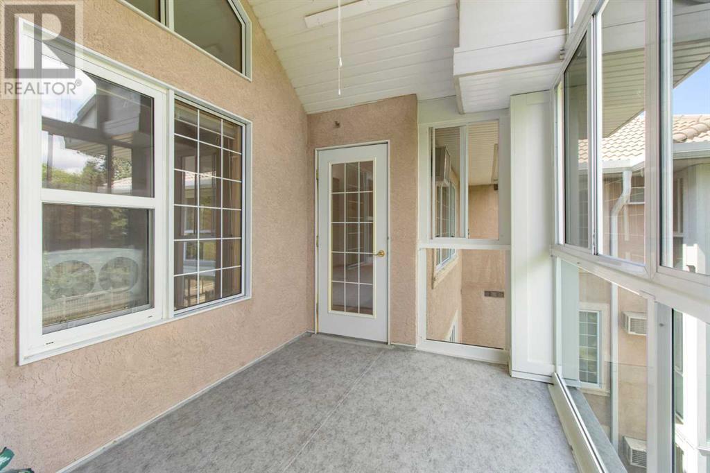 Single Family House for Sale in   Sierra Morena Boulevard SW Signal Hill Calgary 