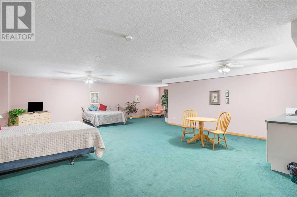 Single Family House for Sale in   Sierra Morena Boulevard SW Signal Hill Calgary 
