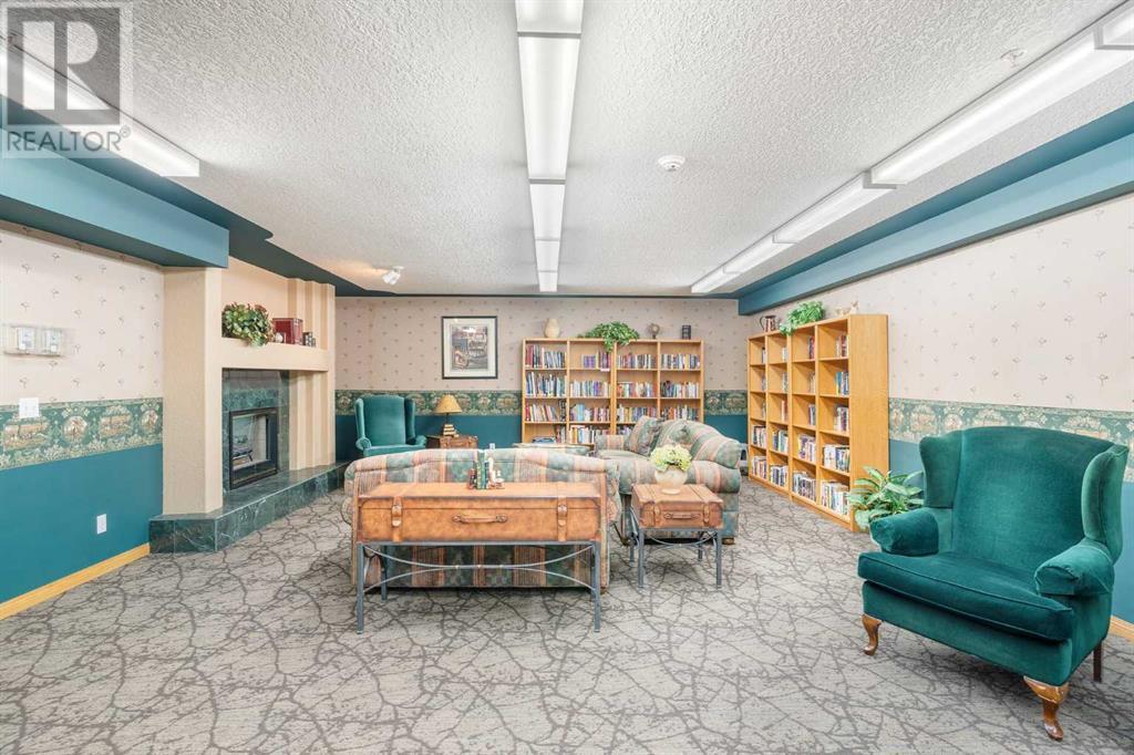 Single Family House for Sale in   Sierra Morena Boulevard SW Signal Hill Calgary 