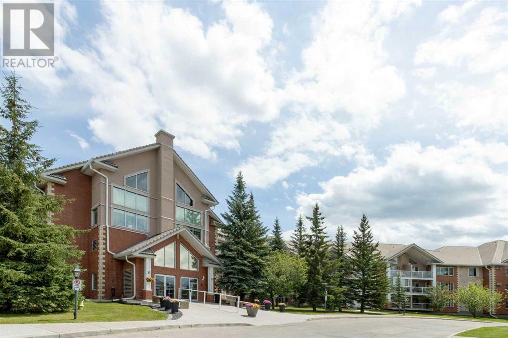 Single Family House for Sale in   Sierra Morena Boulevard SW Signal Hill Calgary 
